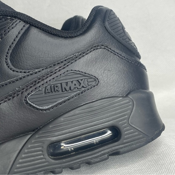 Nike Air Max 90 LTR Kids Sneakers Size 5Y Triple Black 833412-001 - Picture 8 of 15